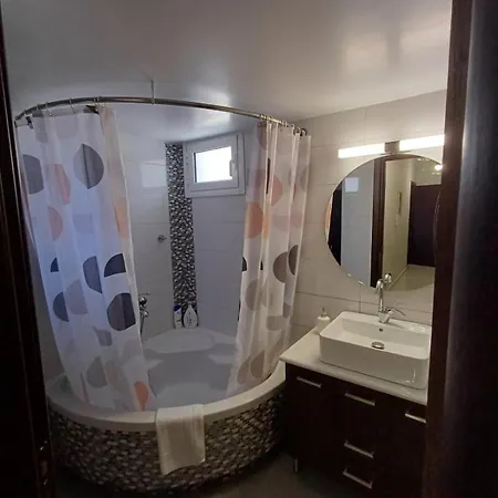 Apartment Luxury Amarynthos
